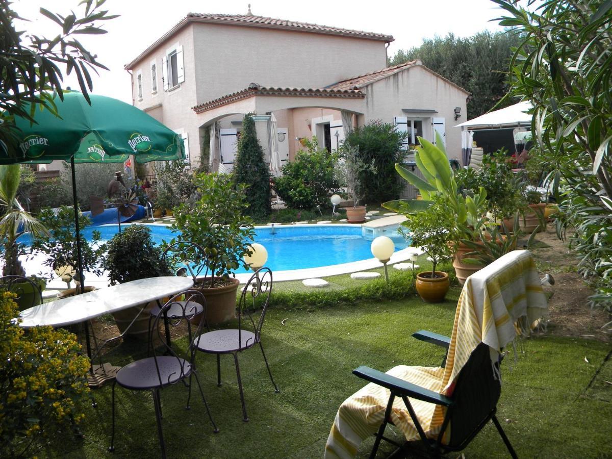 Bed and Breakfast Chez Patrick Roujan Экстерьер фото
